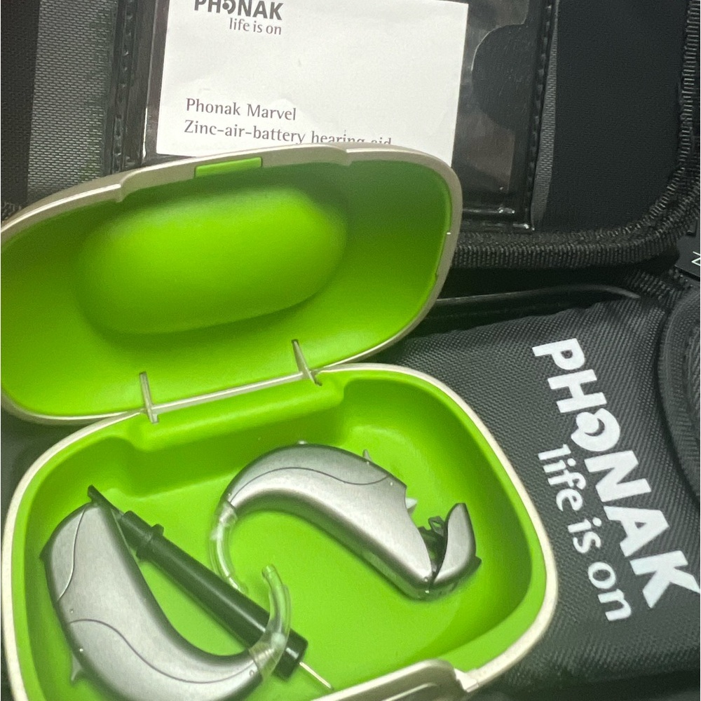 Rx Phonack Naida Marvel Highpower BTE Digital Hearing Aids set of 2